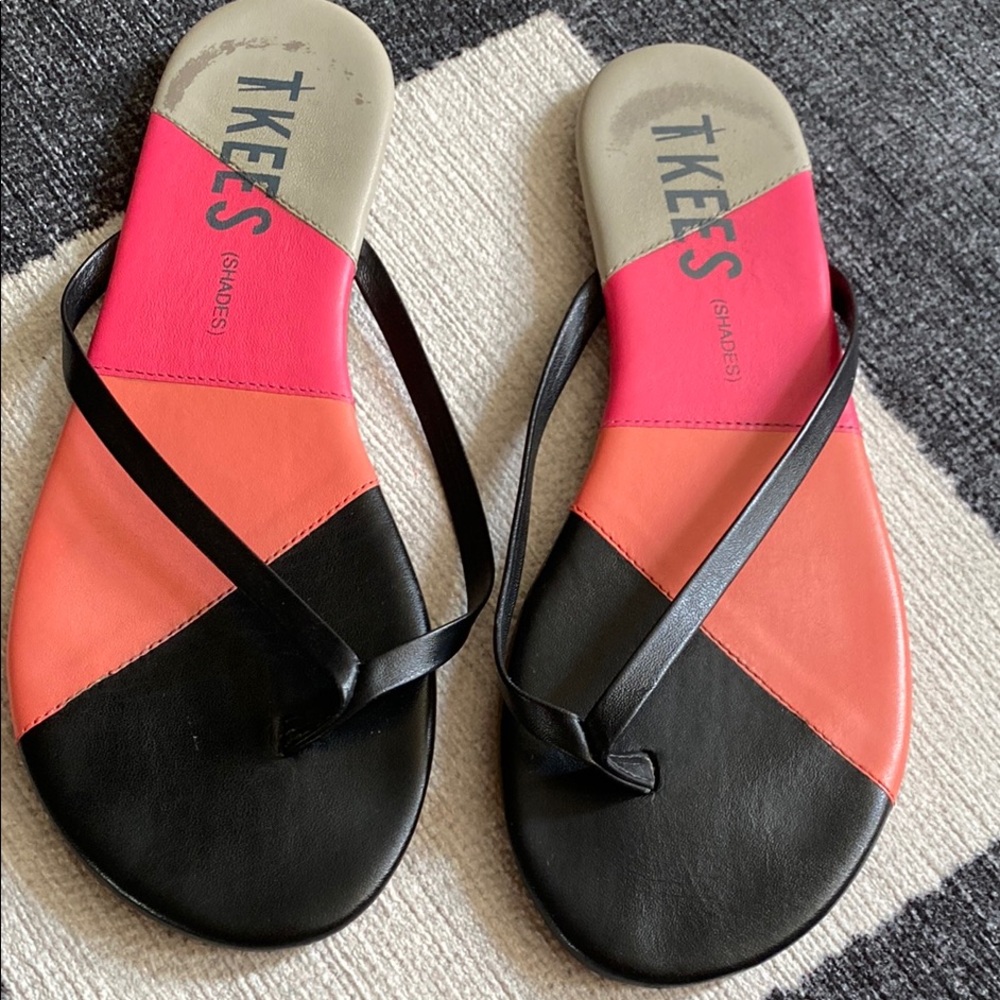 TKEES Women's Tri-Tone Sandals - Black, Pink, Orange
